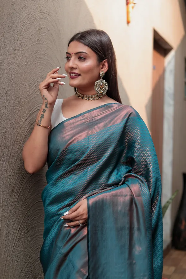 Sea_Blue_Kanjivaram_Silk_Saree_with_Heavy_Copper_Zari_Work_-_Timeless_Elegance_With_Blouse_Piece_Attached
